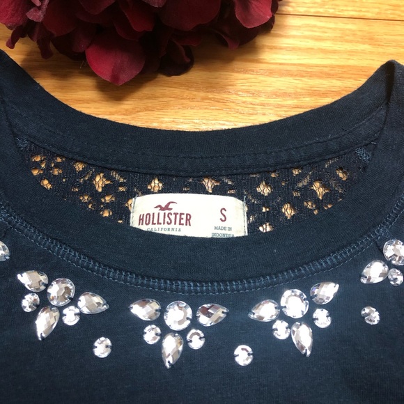 Hollister Long Sleeve Shirt - Picture 2 of 3